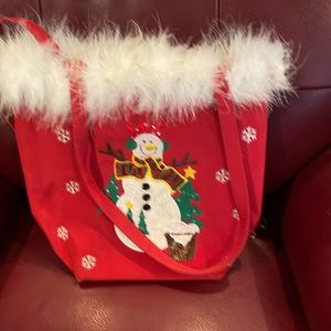 Cute Christmas purse.  Perfect for Christmas parties !!!